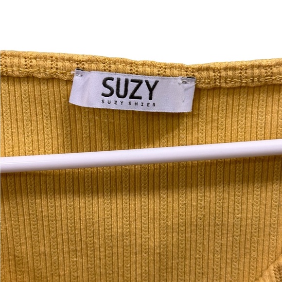 💚Suzy Shier cropped heart button Top <3 - Picture 4 of 6